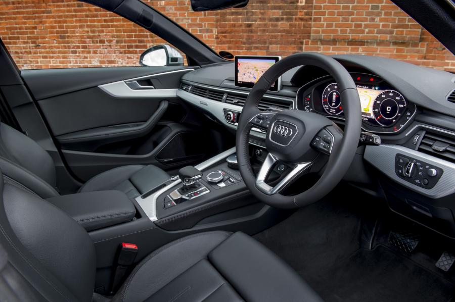 Интерьер Audi A4 Allroad 3.0 TDI Quattro (B9) 2016 года  (UK) (фото 21 из 33)